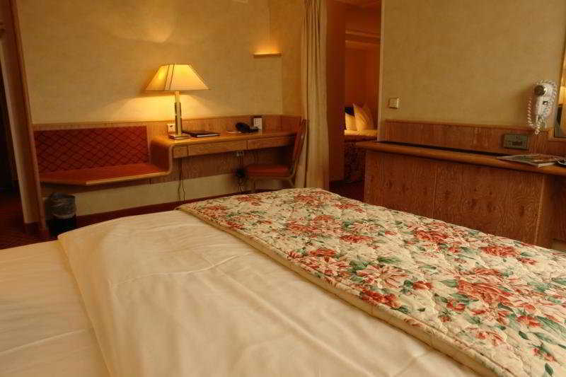 Mercure London Gatwick Airport Horley Bilik gambar